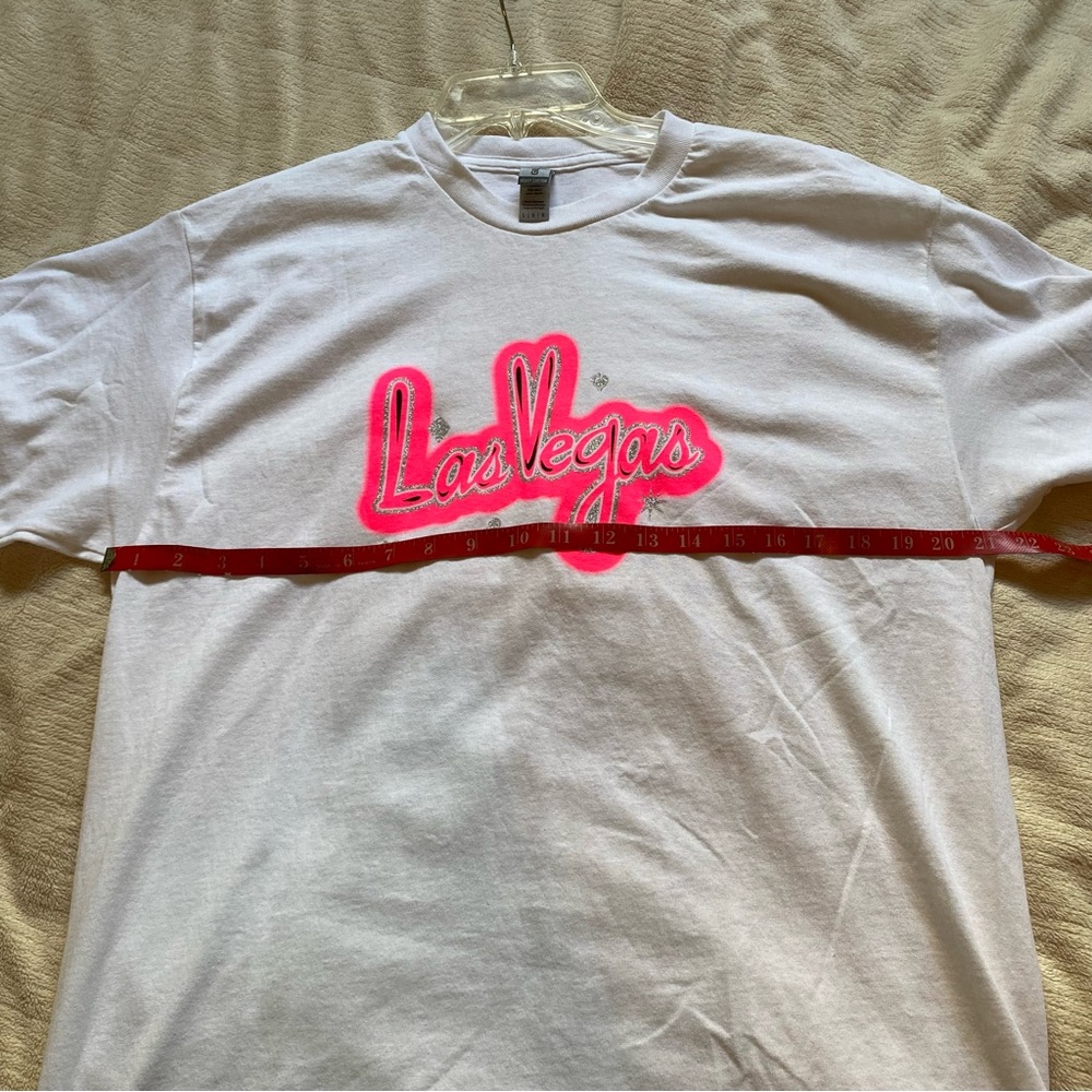Vintage 90s Las Vegas Print Large T-Shirt Women's White w/ Hot Pink Neon Graphic - Picture 10 of 12